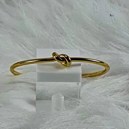 knot bracelet